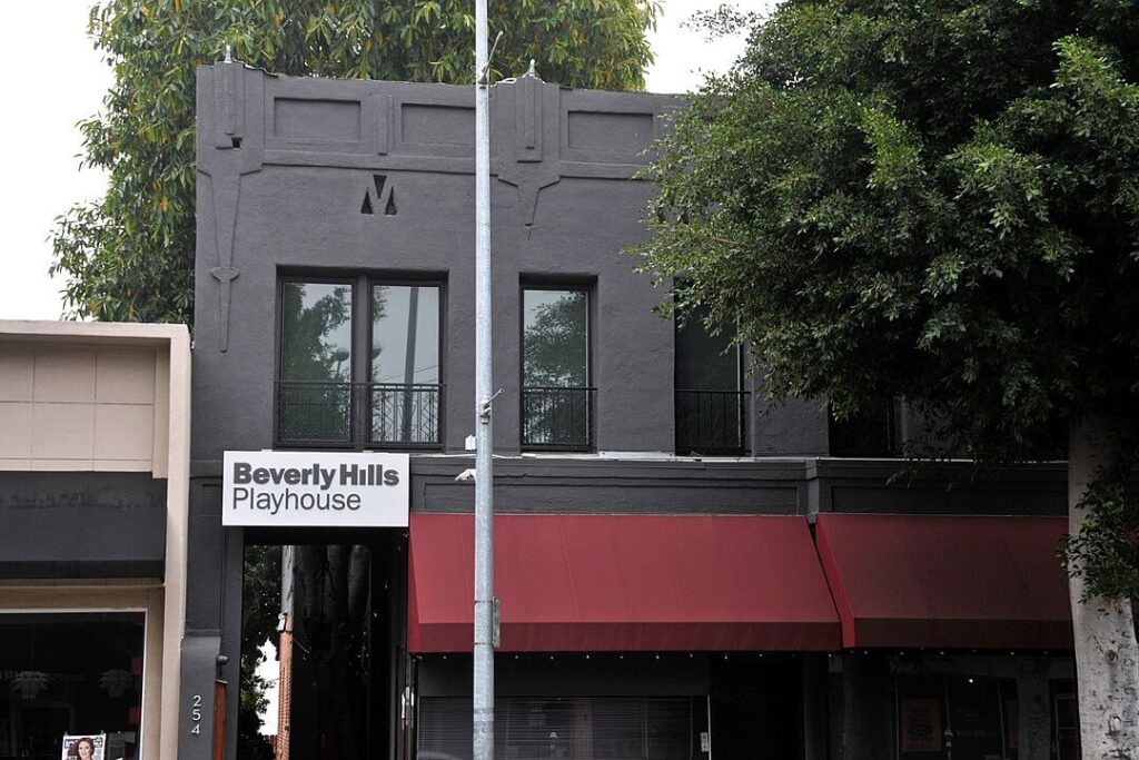 Berverly Hills location of Beverly Hills Playhouse / Toglenn / Wikimedia Commons
Link: https://commons.wikimedia.org/wiki/File:Beverly_Hills_Playhouse_2015.jpg#/media/File:Beverly_Hills_Playhouse_2015.jpg