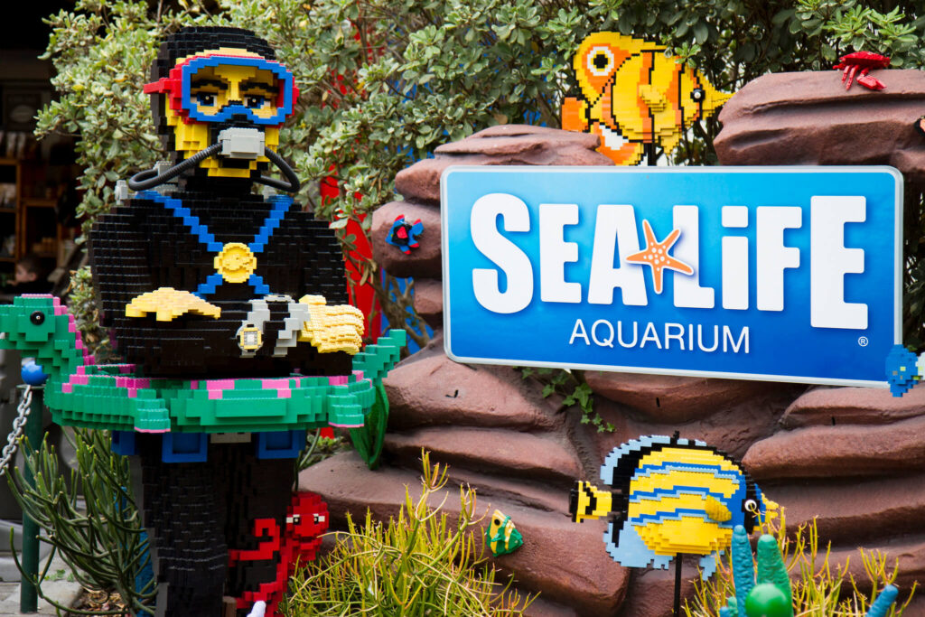 LEGO signage at Sea Life Aquarium / Nathan Rupert / Flickr
Flickr: https://flic.kr/p/f2DzAR