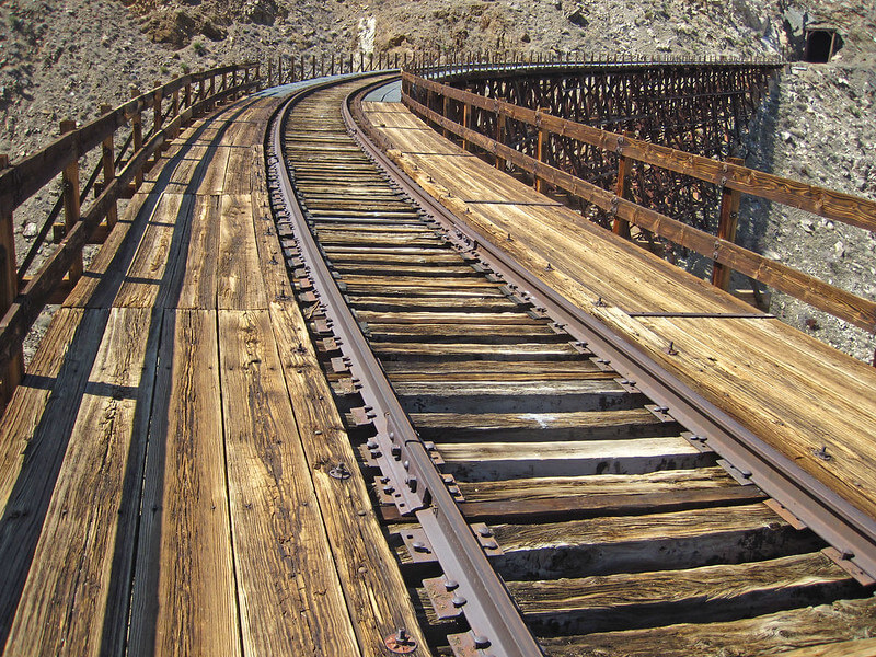Train tracks at Goat Canyon Trestle / Ron Gilbert / Flickr
Link: https://flic.kr/p/2c3bUPi