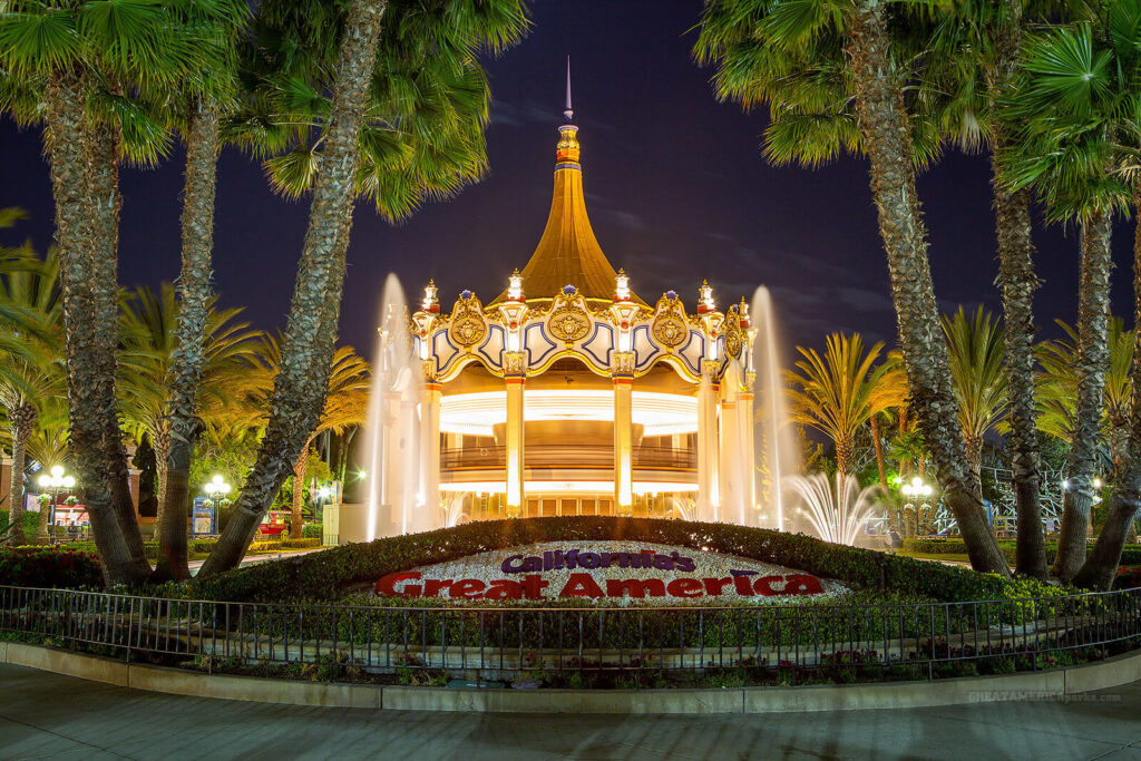 Carousel Columbia at California's Great America / Steven Wilson / Flickr
Link: https://flic.kr/p/2hCtmUG
