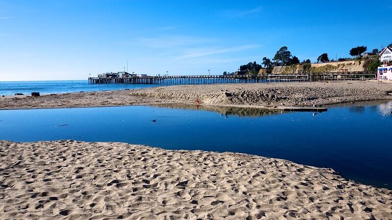 Capitola Beach / Flickr / Don DeBold
Link: https://flickr.com/photos/ddebold/6828171501/ 