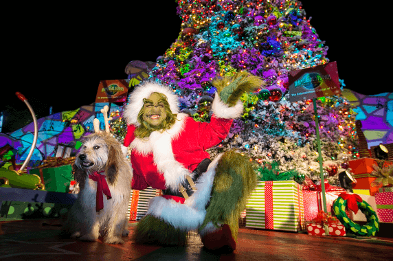 Christmas show at Universal Studios Hollywood / Flickr / Inside the Magic
Link: https://flic.kr/p/q4BiLj