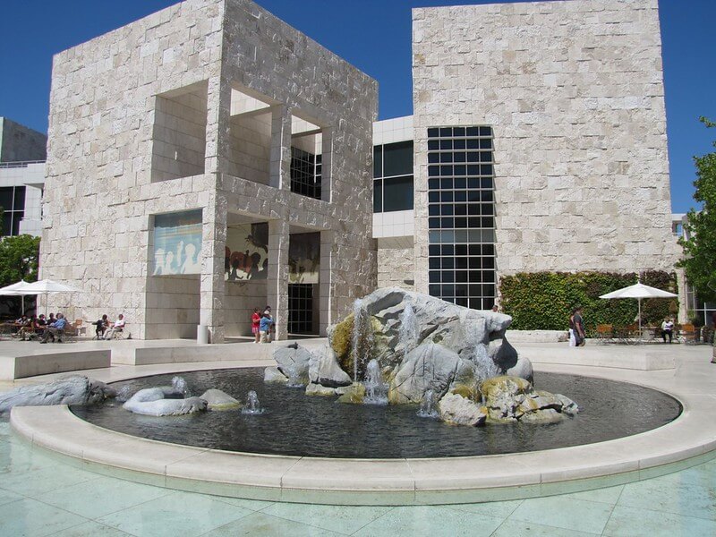 Outside view of Getty Museum / Flickr / squiddles
Link:
https://www.flickr.com/photos/squiddles/5784873242/