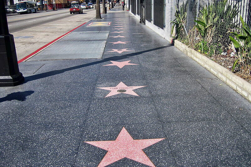 Hollywood Walk of Fame / Wikimedia Commons / BenSherman
Link: https://commons.wikimedia.org/wiki/File:Walk_of_fame.JPG
