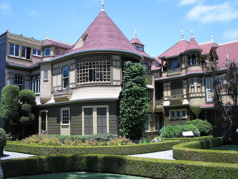 All of the great mysteries start from Winchester Mystery House / Flickr / Audrey
Link:
https://www.flickr.com/photos/crouchpotatos/2542357944/