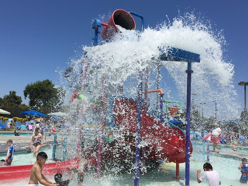 Kids playing in the kid's zone at Aqua Adventure Park  / Flickr
https://flic.kr/p/HPyHrM
