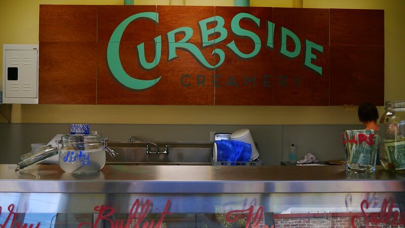 Ice cream counter inside Curbside Creamery / Flickr
https://flic.kr/p/oYKb12