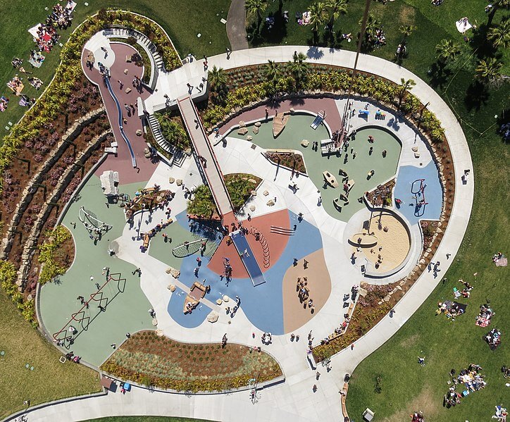 Aerial View of Helen Diller Playground / Wikimedia Commons / Nelson Minar
Source Link: https://commons.wikimedia.org/wiki/File:Aerial_view_of_Dolores_Park_playground,_SF_(2012).jpg