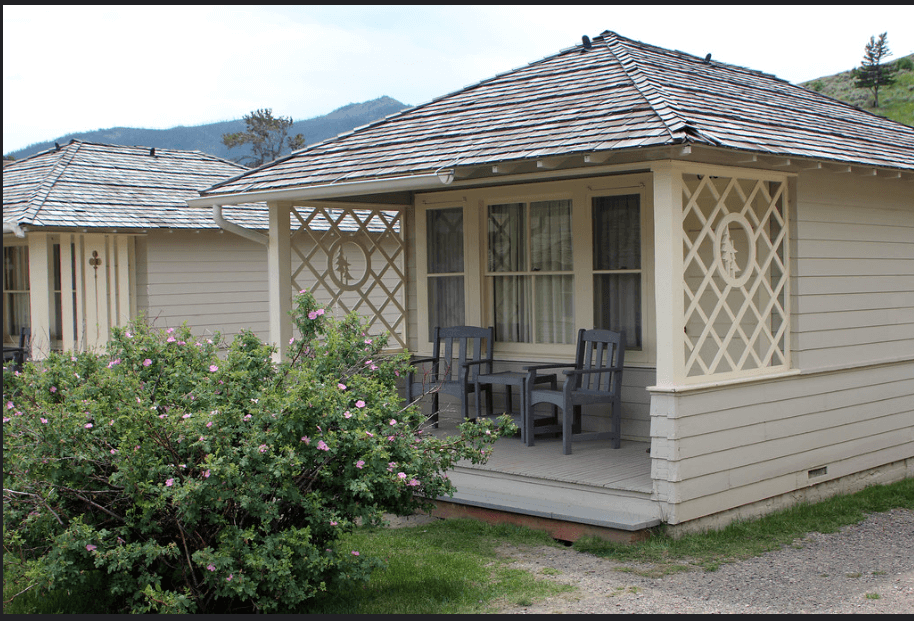 Mammoth Hot Springs Hotel, Front of a Cabin / Flickr / Yellowstone National Park

Link: https://www.flickr.com/photos/yellowstonenps/9396302514/in/album-72157634845066655/ 