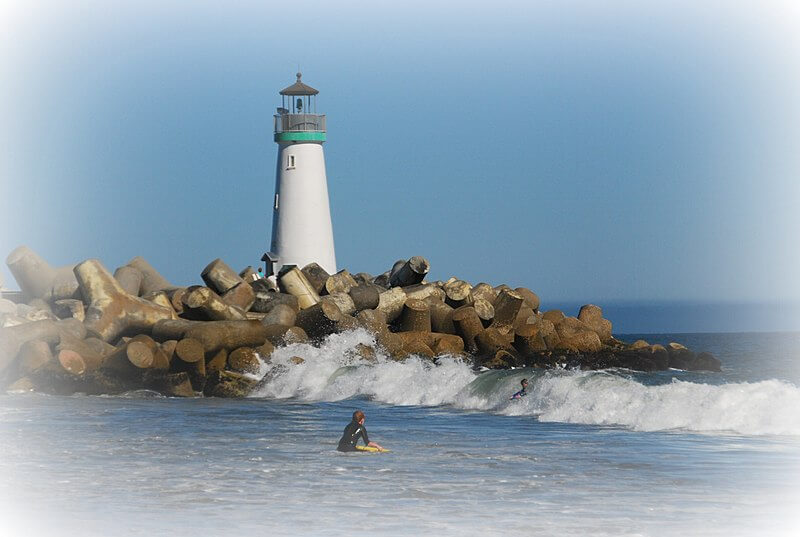 Lighthouse at Seabright State Beach / Wikimedia Commons / Josta Photo
Source link: https://commons.wikimedia.org/wiki/File:Seabright_Beach_Lighthouse_(4696633054).jpg