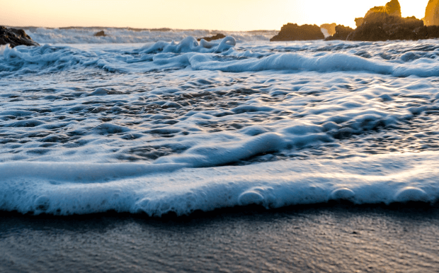 Waves of the El Matador State Beach / Flickr / Don Miner
Link: https://flic.kr/p/EVWxWw