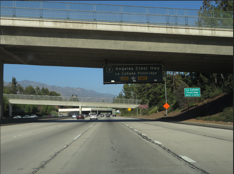 Exit to Angeles Crest Highway / Flickr / Ken Lund

Link: https://www.flickr.com/photos/kenlund/14521601011