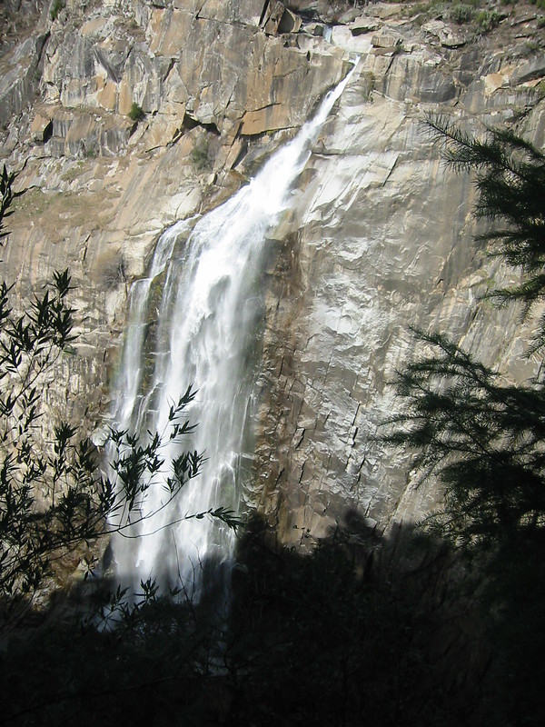 View Of Feather Falls / Flickr / JBColorado
Link: https://www.flickr.com/photos/fishermenpress/386197739/in/photolist-A8n8H-A8n8L-A8n8N-2m2hupa-2j6vihv-FCdBt-2i4iCKj-PgQP5-22SkjAh-A8n8F-UXbhsV-edqiKH-edqiGV-2kGVCe2-edqiyH-r5nSUL-bAwFYQ-r4Mczw-ecSUif-96QS9Z-oJFn4R-edvY4q-6uwcca-edvXTC-edqiwZ-r3wRnN-bPDTNZ-bAKeW1-c7dXLo-c7aJjS-bAwFXj-ecMxPv-bPrk7H-c7dXYY-bAKf3U-bPDTKt-bPDTJp-bPDTGP-26fr7RP-ecT7rh-ecMiZt-ecTdvd-25ympFS-24g8oTi-JajTuw-JamAFM-JYPRoV-K6LoFK-24xrsHE-22SkjG9
