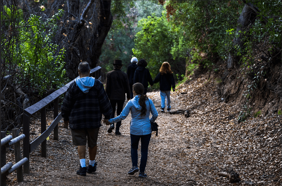 Visitors at the Oak Canyon Nature Center / Flickr / Aaron Daveler

Link: https://www.flickr.com/photos/82777798@N03/51834021431/in/photostream/
