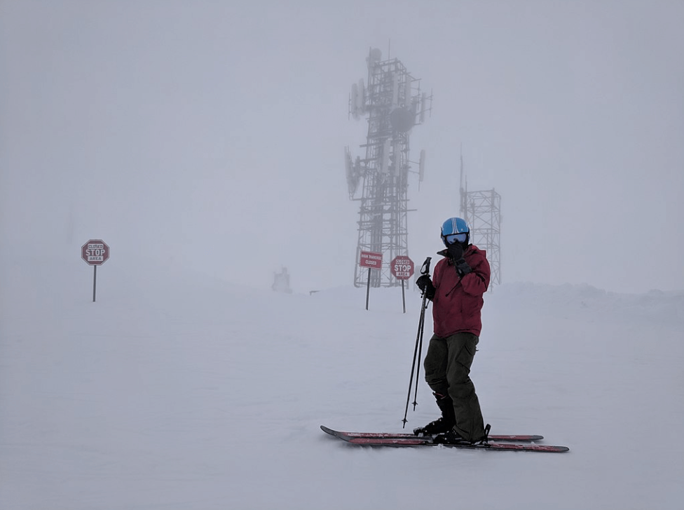 Peak of Summit Chair, Alpine Meadows, California / Wikipedia / Leijurv

Link: https://en.wikipedia.org/wiki/Alpine_Meadows_(ski_resort)#/media/File:Peak_of_Summit_Chair,_Alpine_Meadows,_California.jpg