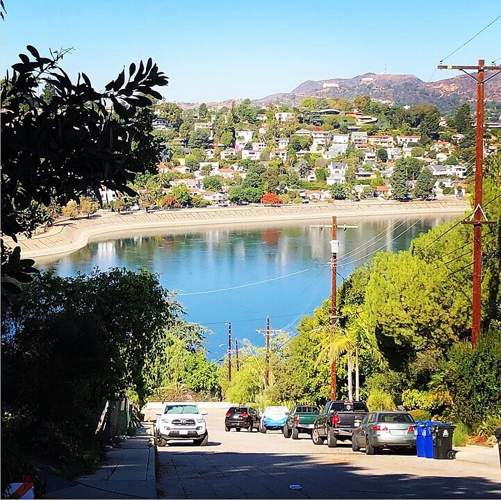 The Hills of Silver Lake / Wikipedia / Matsujuma https://en.wikipedia.org/wiki/Silver_Lake,_Los_Angeles#/media/File:Silver_Lake_Reservoir.jpg
